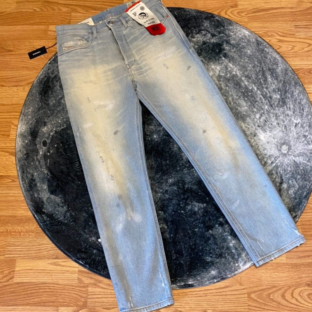 Diesel Faded Blue Men's Straight Jeans - Picture 2 of 16